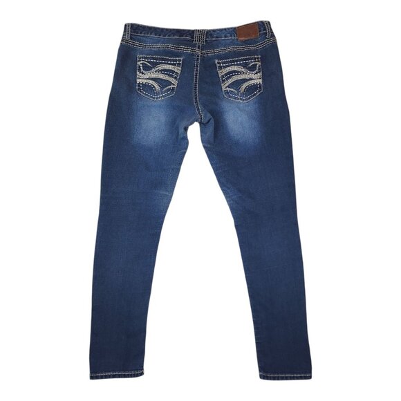 Maurices Womens Jeggings XL Distressed Skinny Jeans Back Pocket Embroidery - Picture 10 of 10